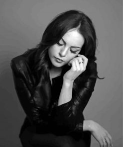 Black And White Elizabeth Gillies paint by numbers